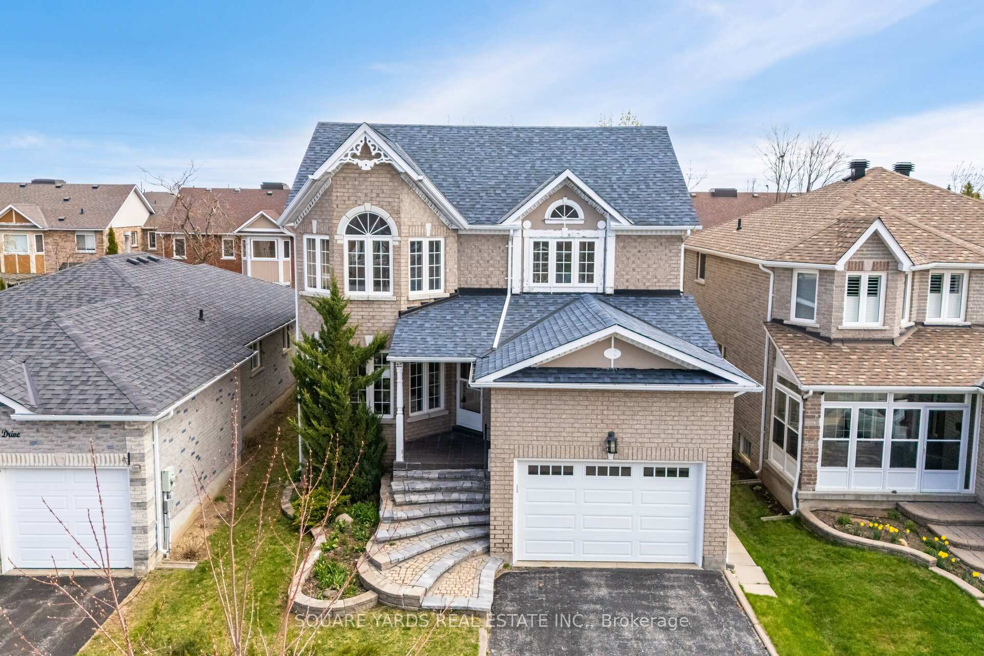 Photo 2 of 23 Huntington Drive, Barrie, Northwest — HOMEH