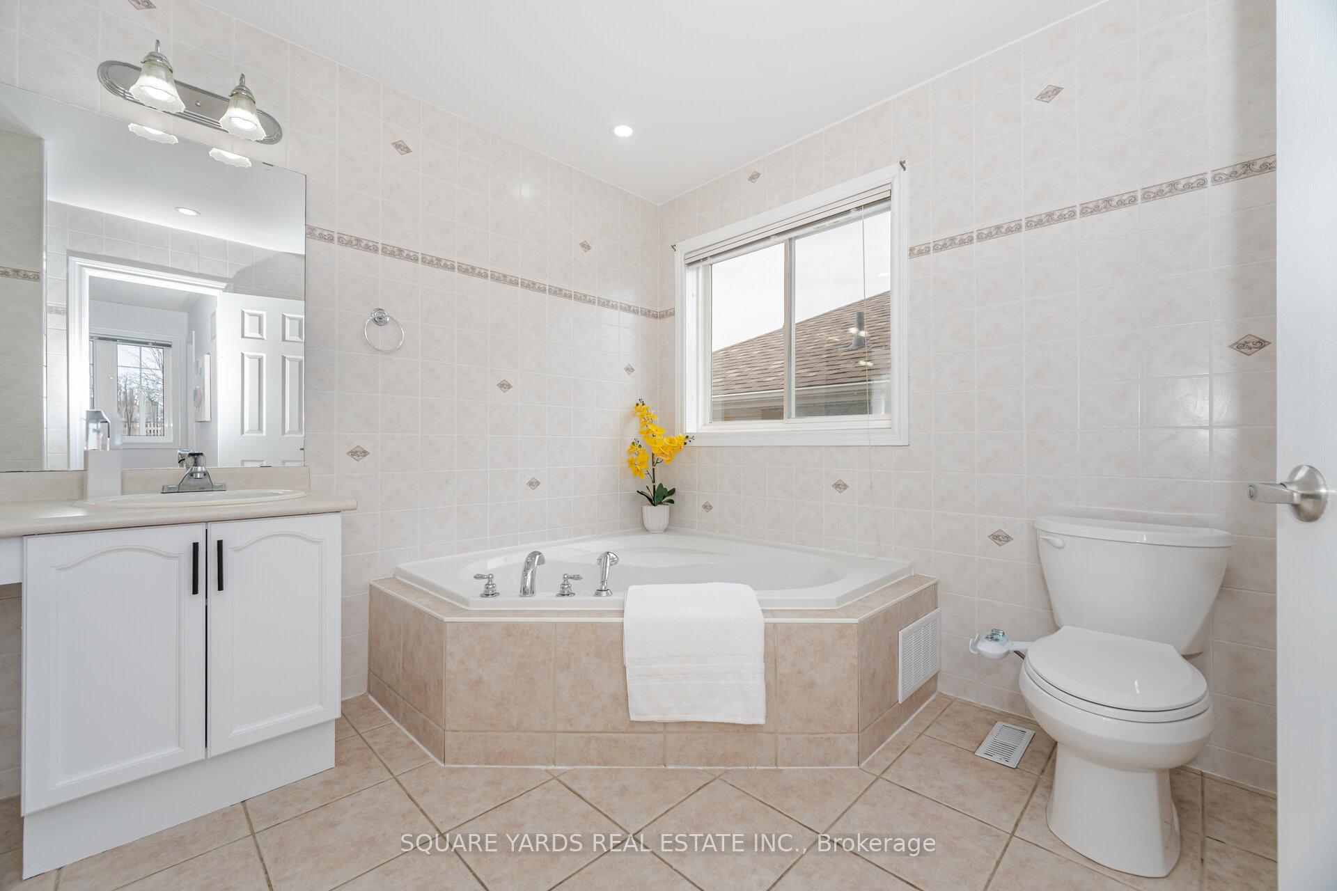 Photo 25 of 23 Huntington Drive, Barrie, Northwest — HOMEH