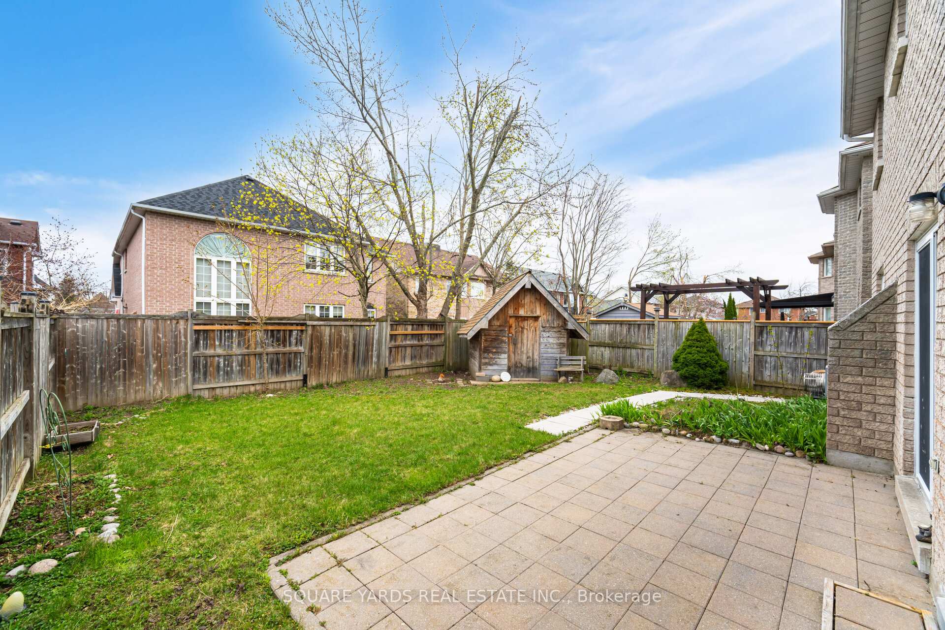 Photo 45 of 23 Huntington Drive, Barrie, Northwest — HOMEH