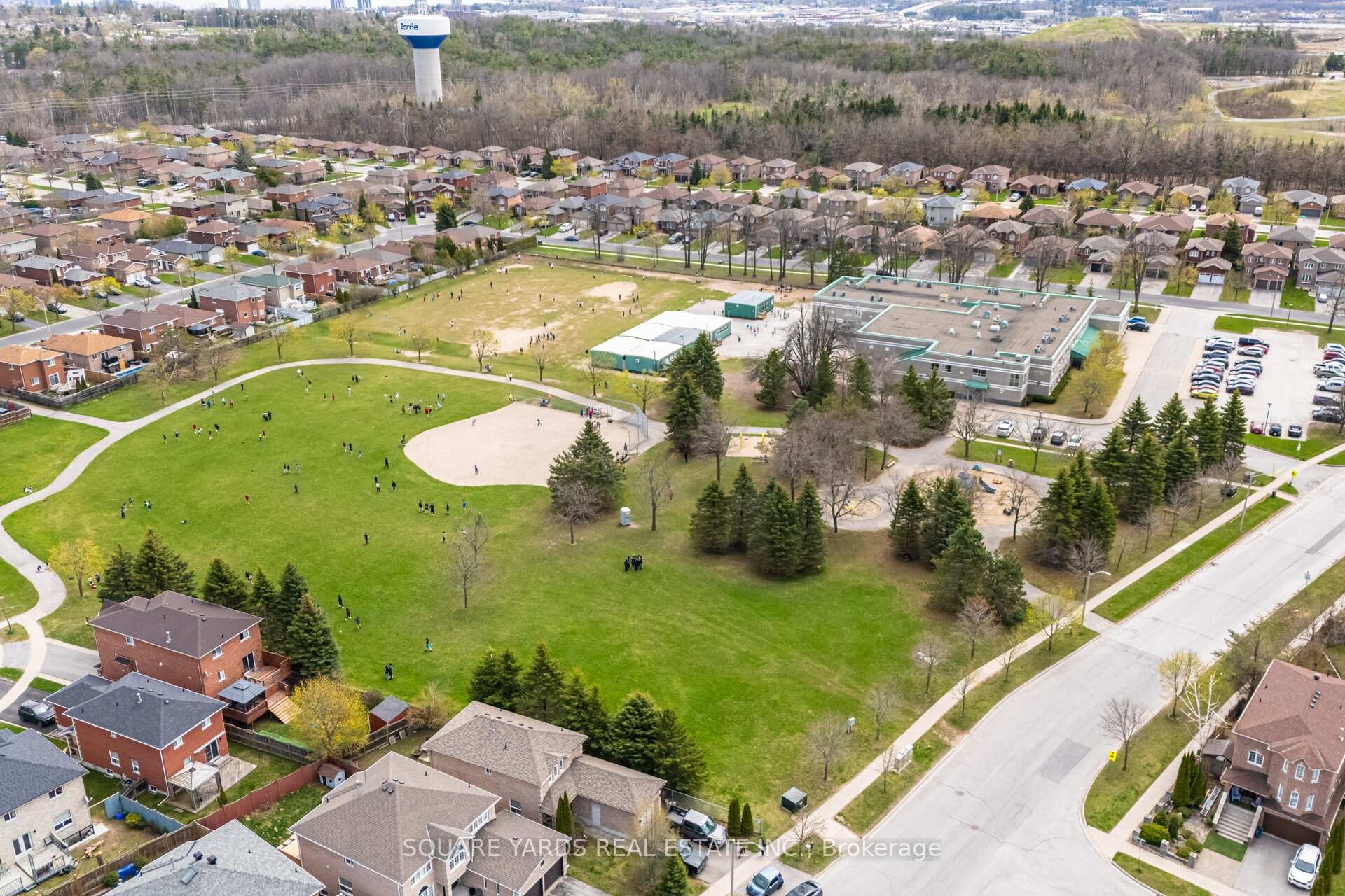 Photo 48 of 23 Huntington Drive, Barrie, Northwest — HOMEH