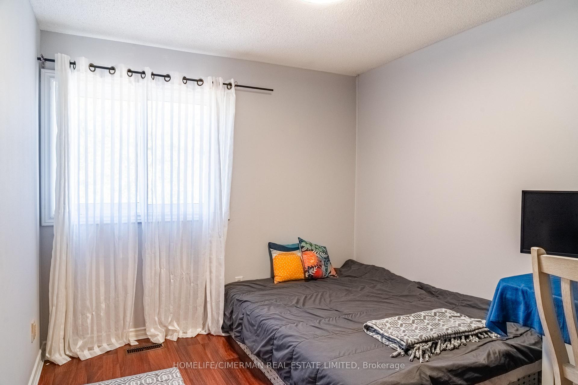 Photo 63 of 62 Ann Street, Hamilton, Dundas — HOMEH