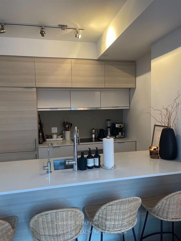 Photo 5 of Unit 801, 88 Scott Street, Toronto, Church-Yonge Corridor — HOMEH