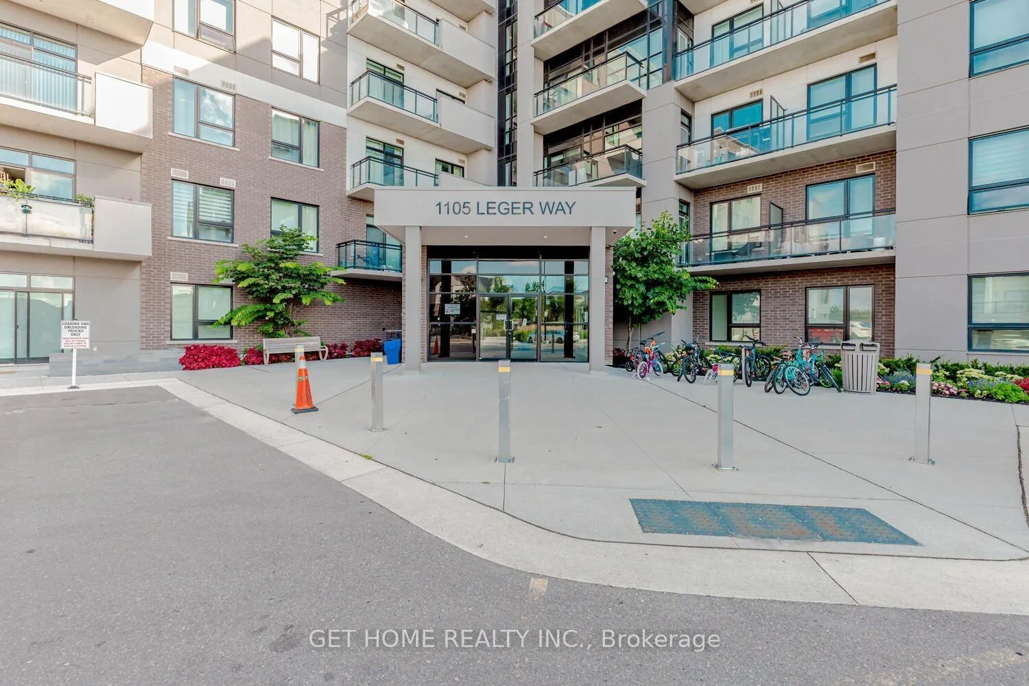 Photo 4 of Unit 517, 1105 Leger Way, Milton, Ford — HOMEH
