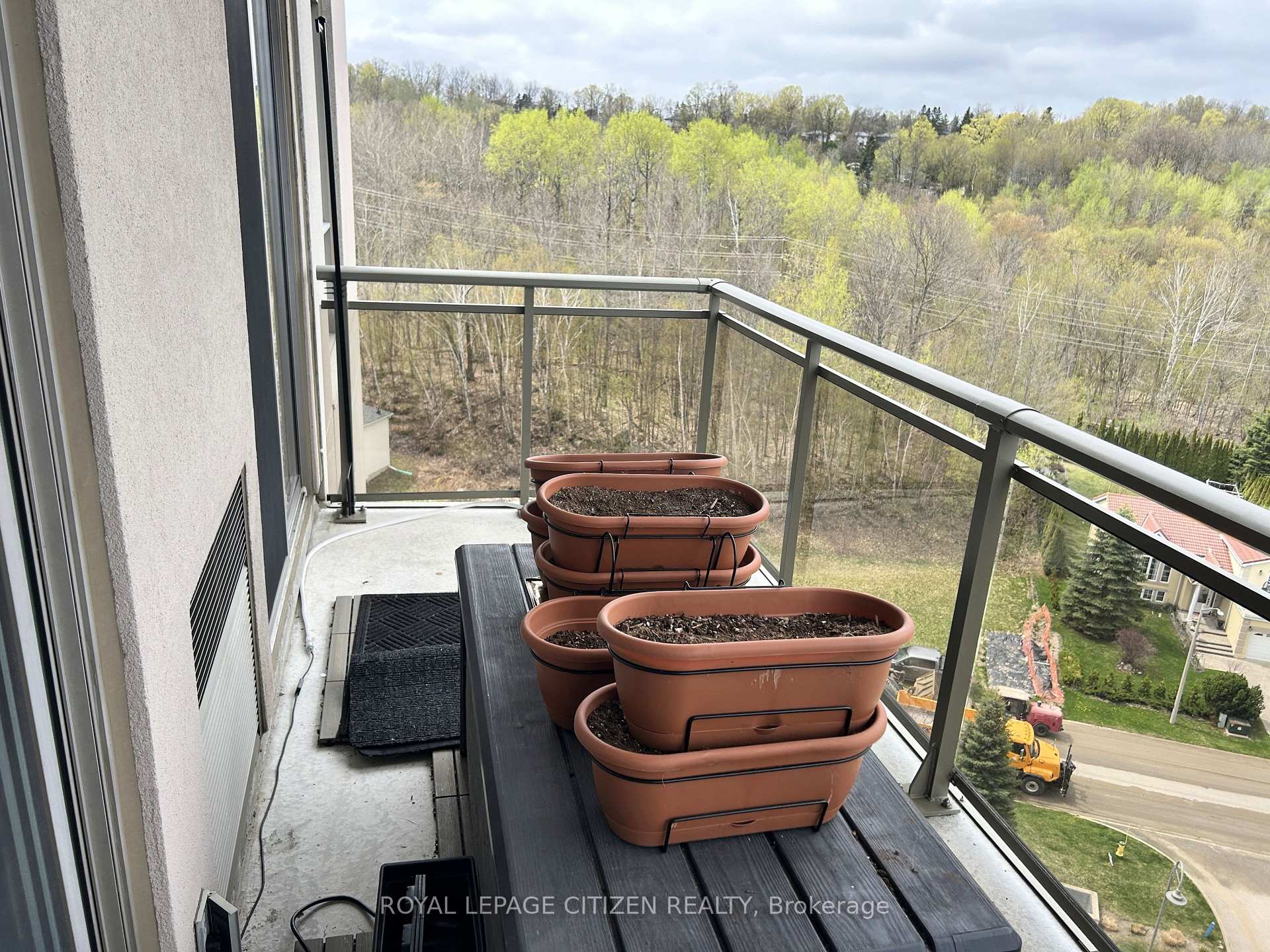 Photo 15 of Unit 1001, 699 Aberdeen Boulevard, Midland — HOMEH