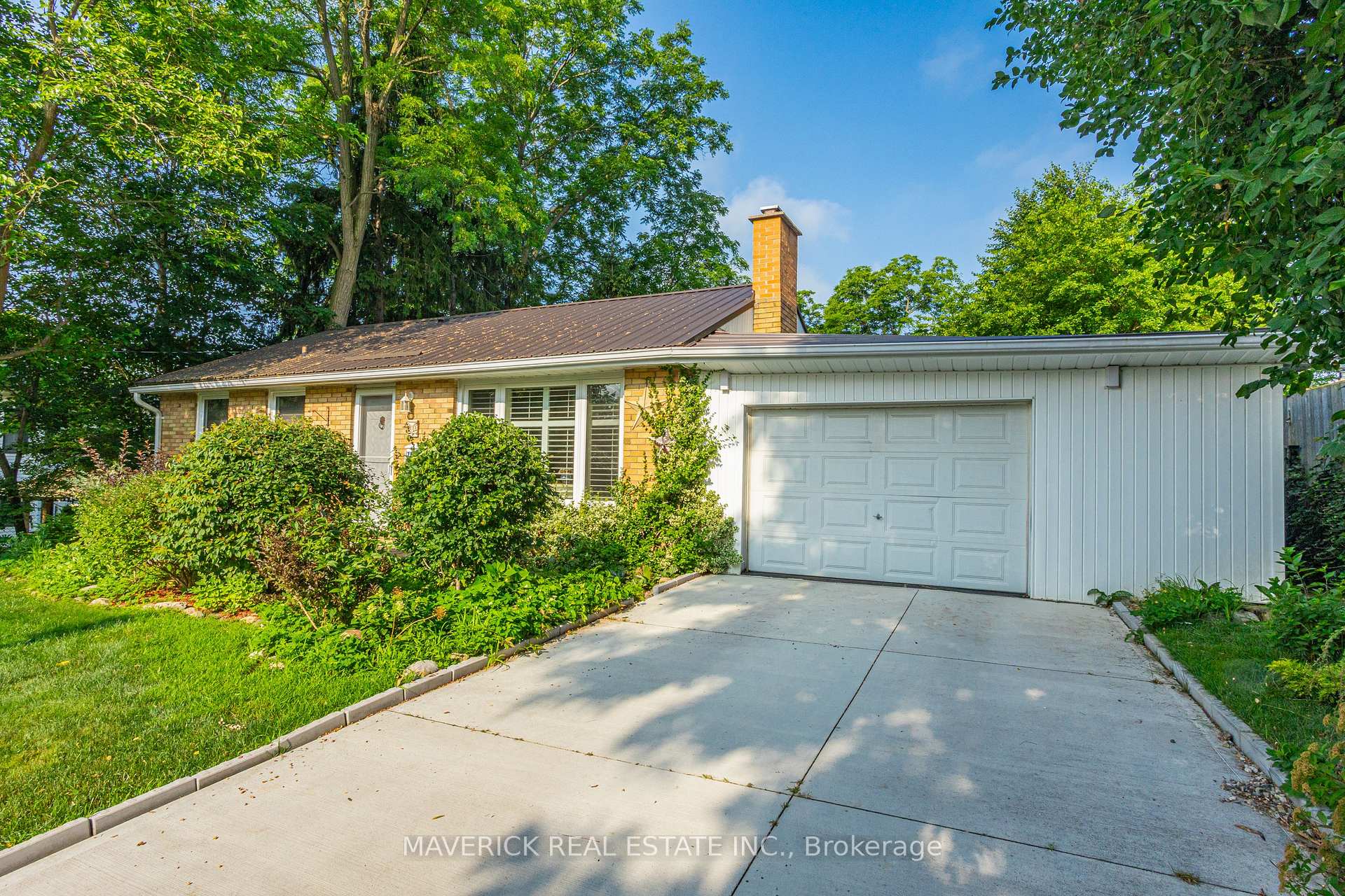 Photo 32 of 16 Crescent Avenue, Central Elgin, Lynhurst — HOMEH