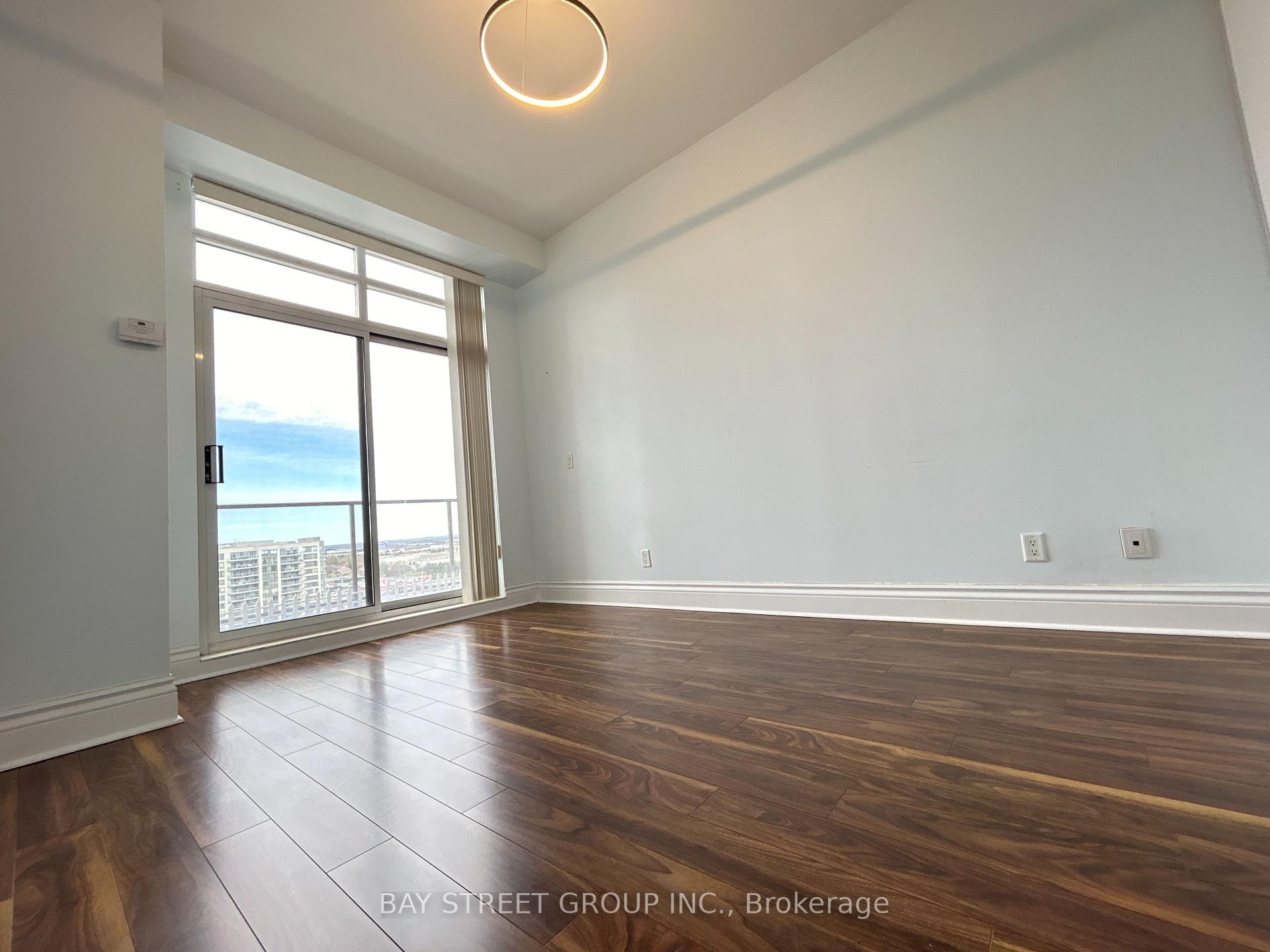 Photo 13 of Unit Uph1, 39 Galleria Parkway, Markham, Commerce Valley — HOMEH