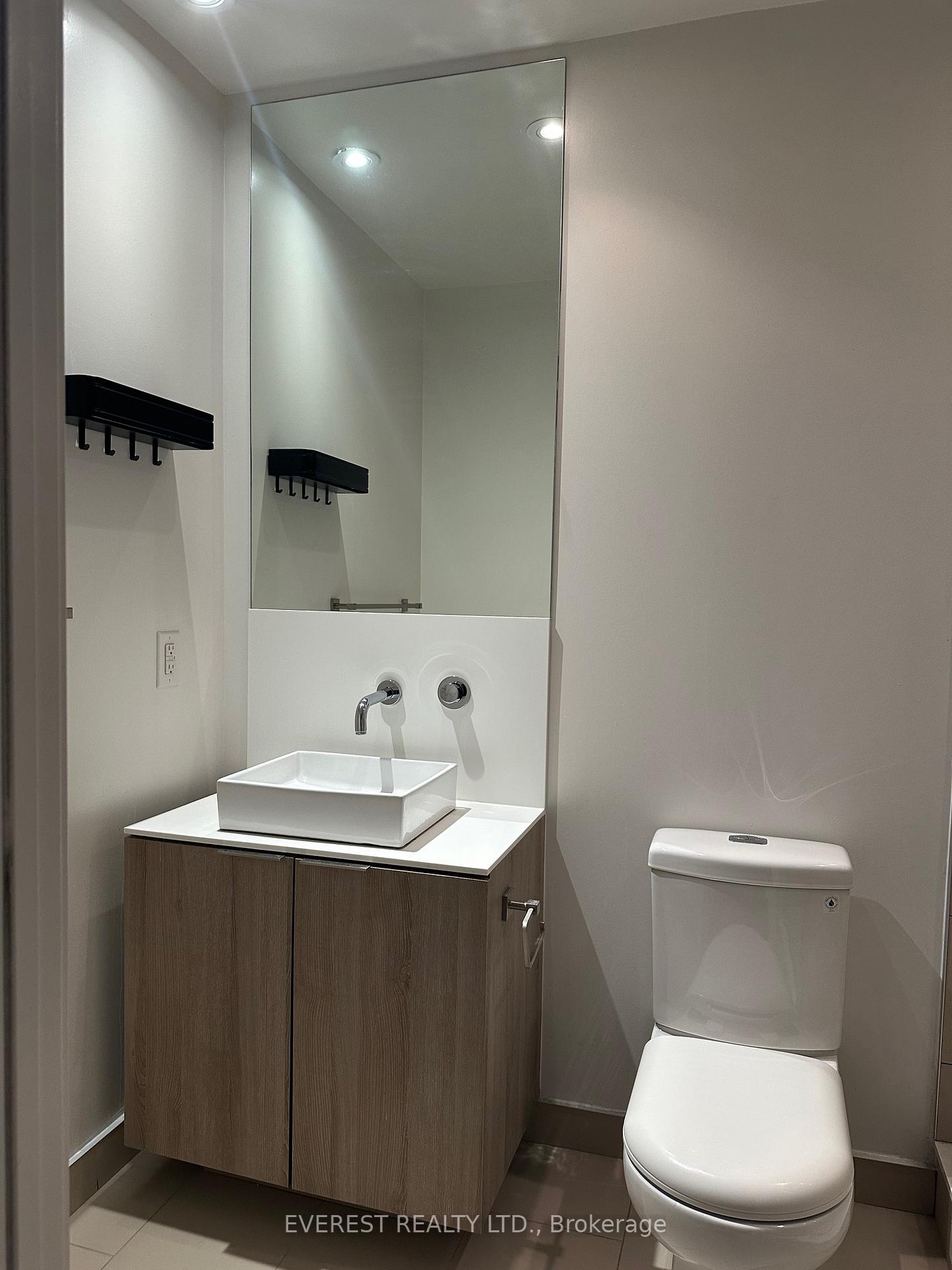 Photo 4 of Unit 1707, 159 Dundas Street E, Toronto, Church-Yonge Corridor — HOMEH