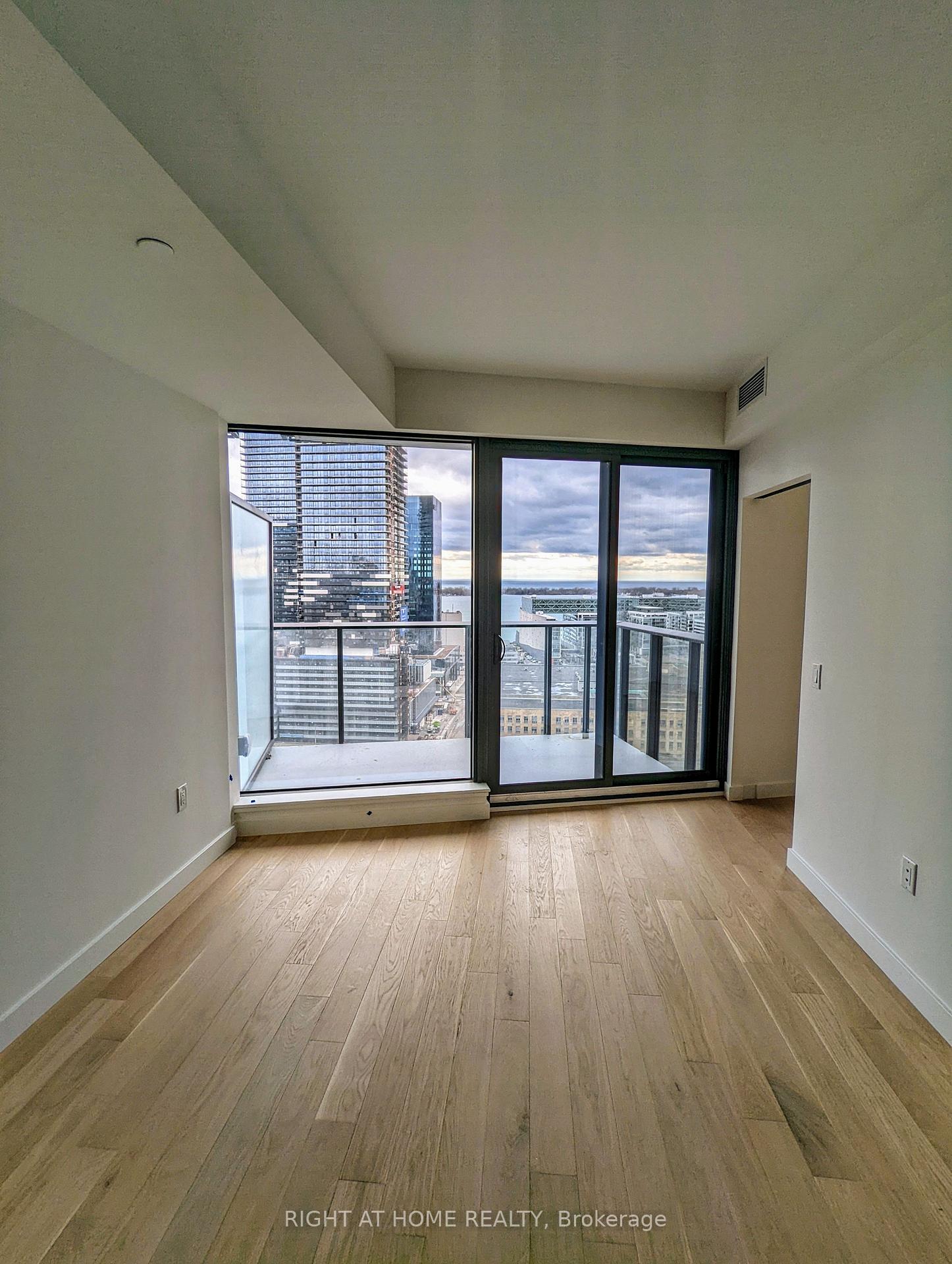 Photo 4 of Unit 2204, 2A Church Street, Toronto, Waterfront Communities — HOMEH
