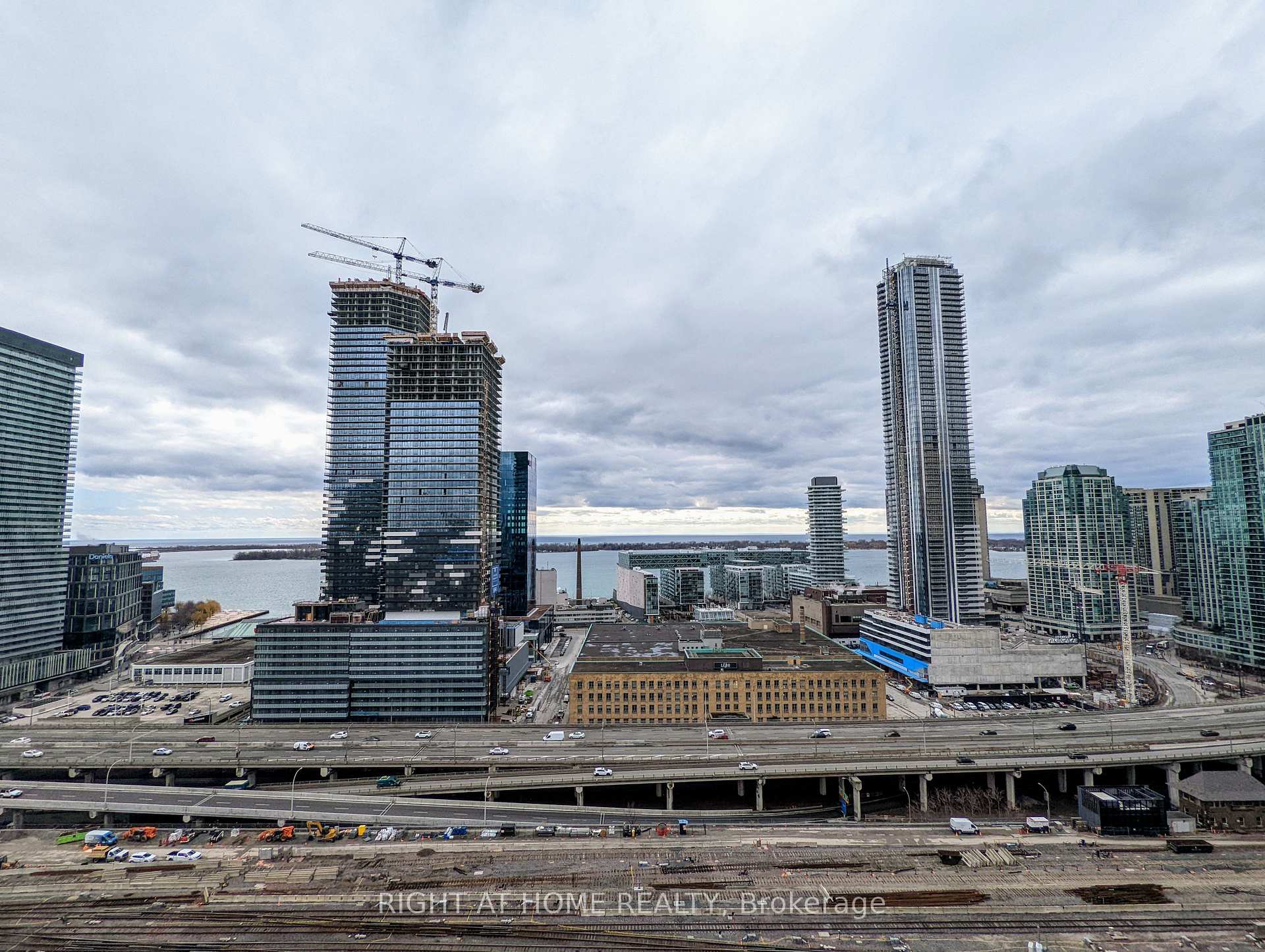 Photo 10 of Unit 2204, 2A Church Street, Toronto, Waterfront Communities — HOMEH