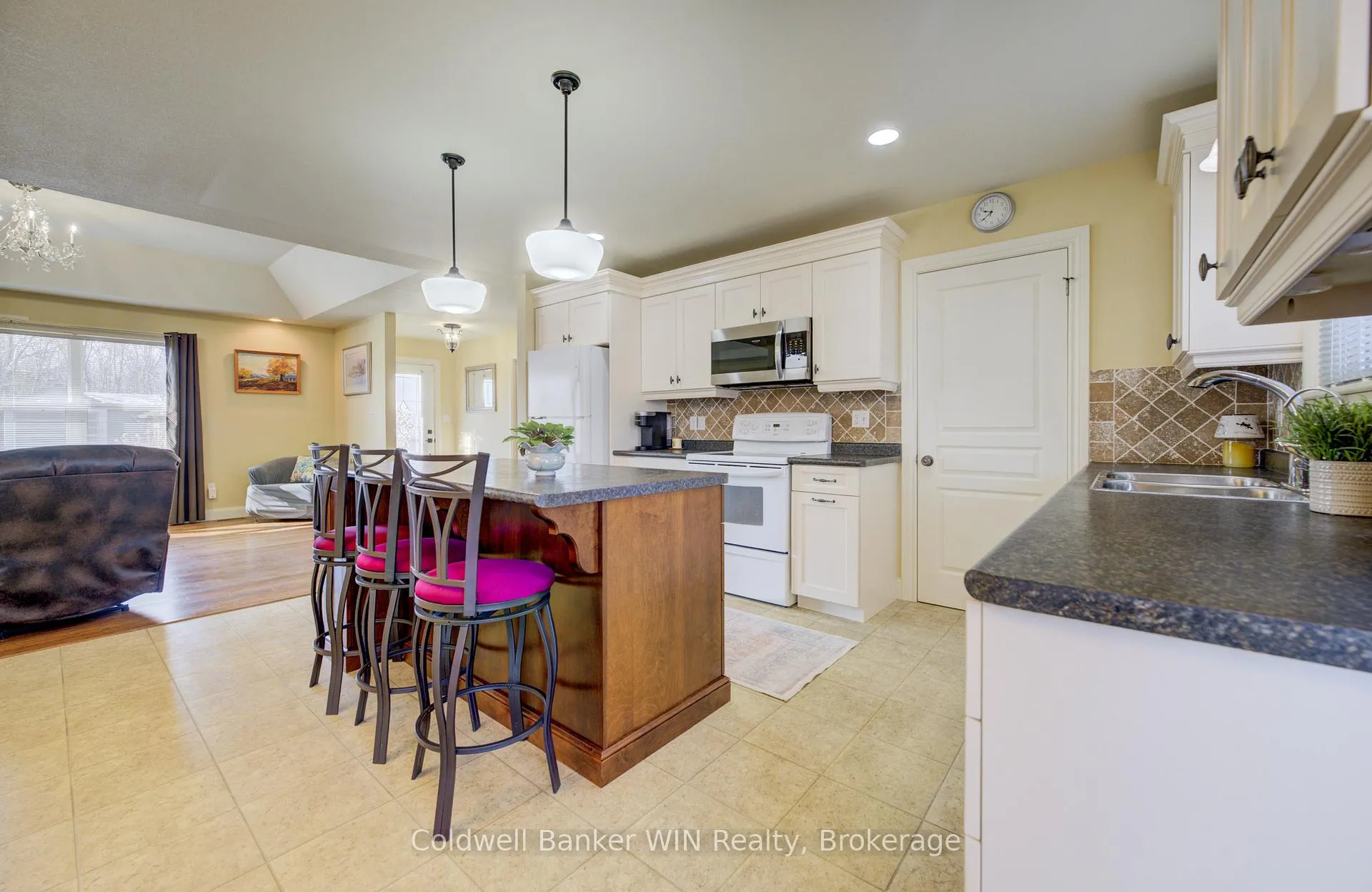 Photo 7 of 34 Regency Drive, Minto — HOMEH