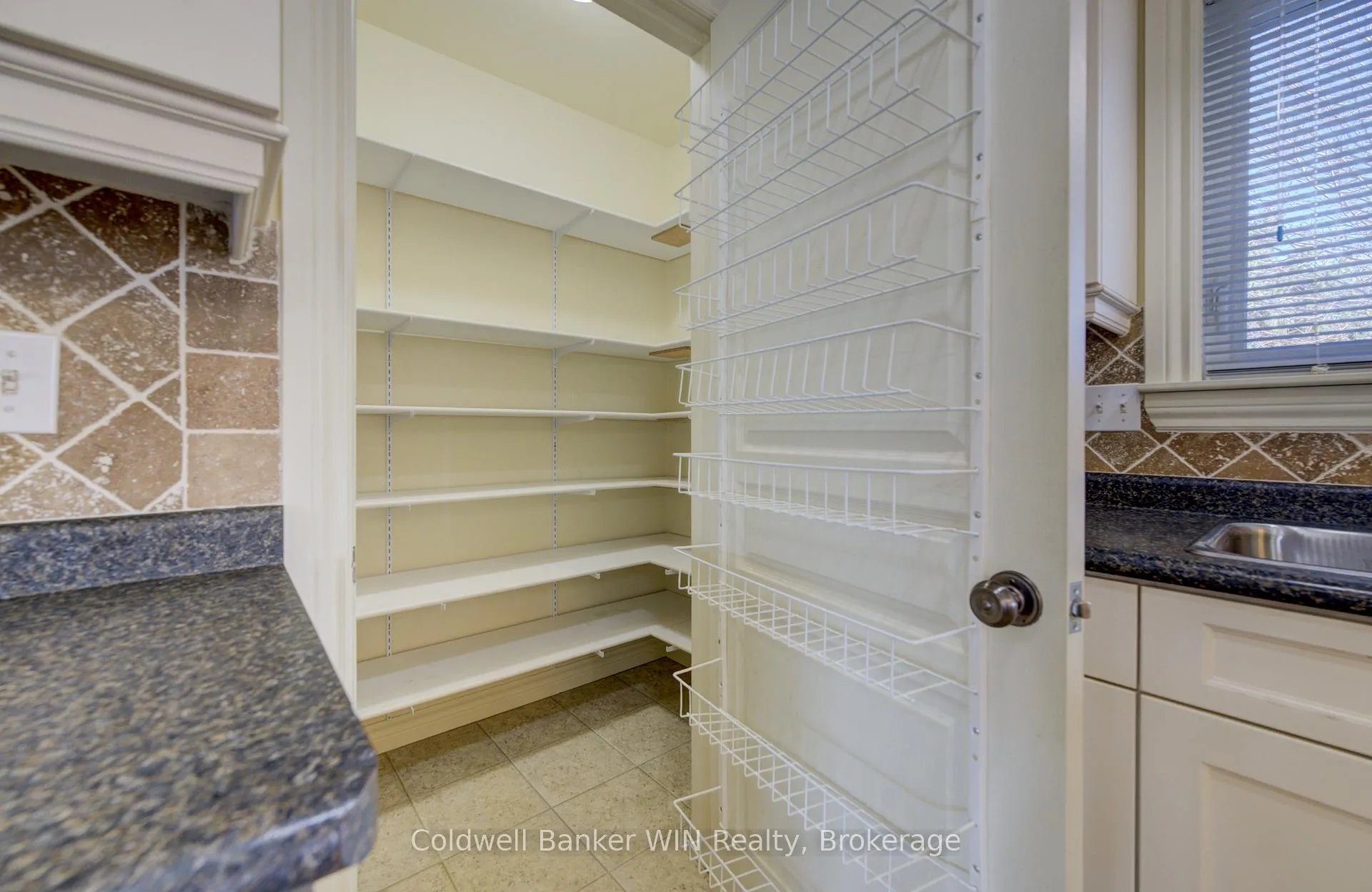 Photo 11 of 34 Regency Drive, Minto — HOMEH