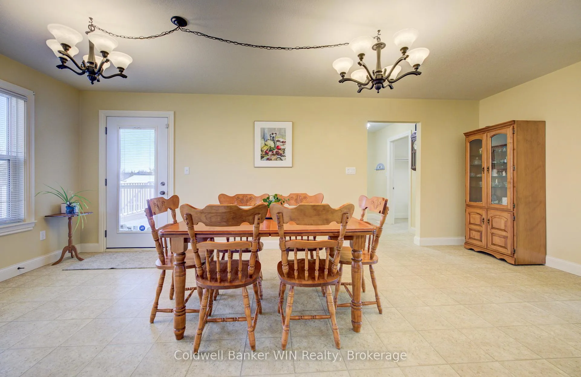 Photo 13 of 34 Regency Drive, Minto — HOMEH