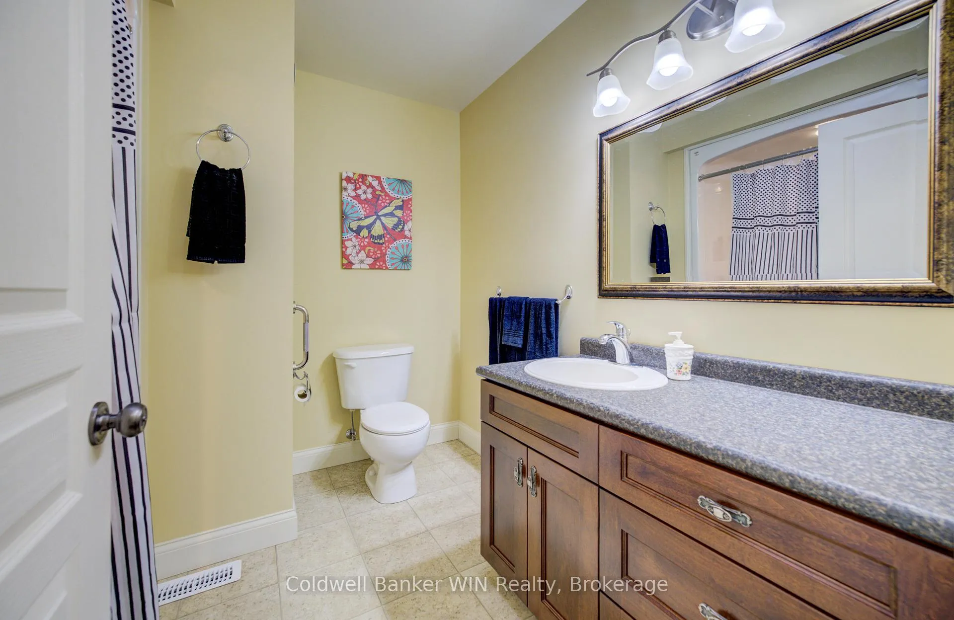 Photo 23 of 34 Regency Drive, Minto — HOMEH