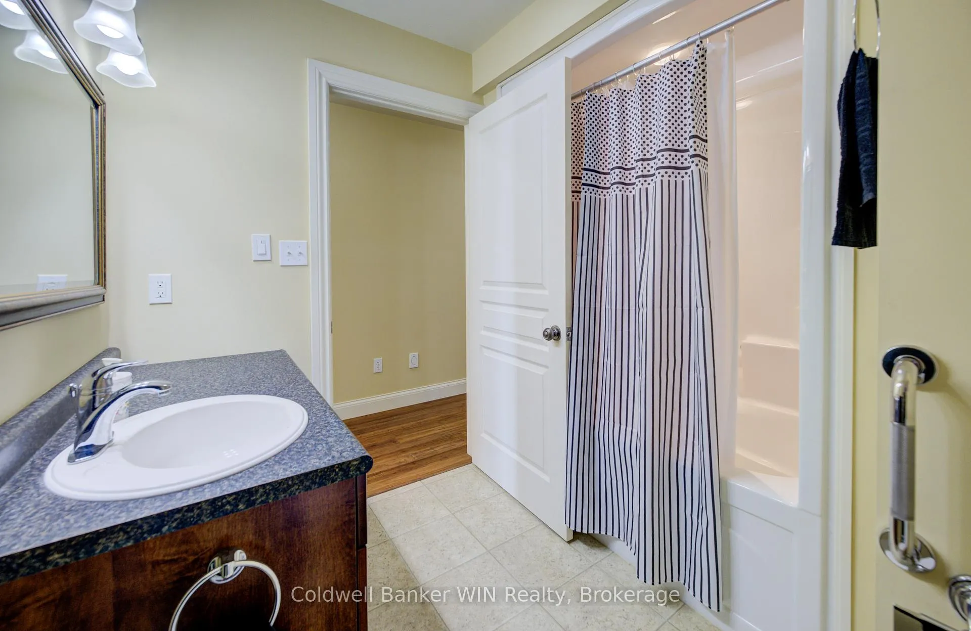 Photo 24 of 34 Regency Drive, Minto — HOMEH
