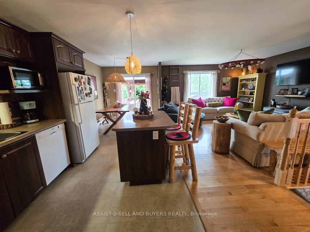 Photo 8 of 371 Emma Avenue, Cornwall — HOMEH