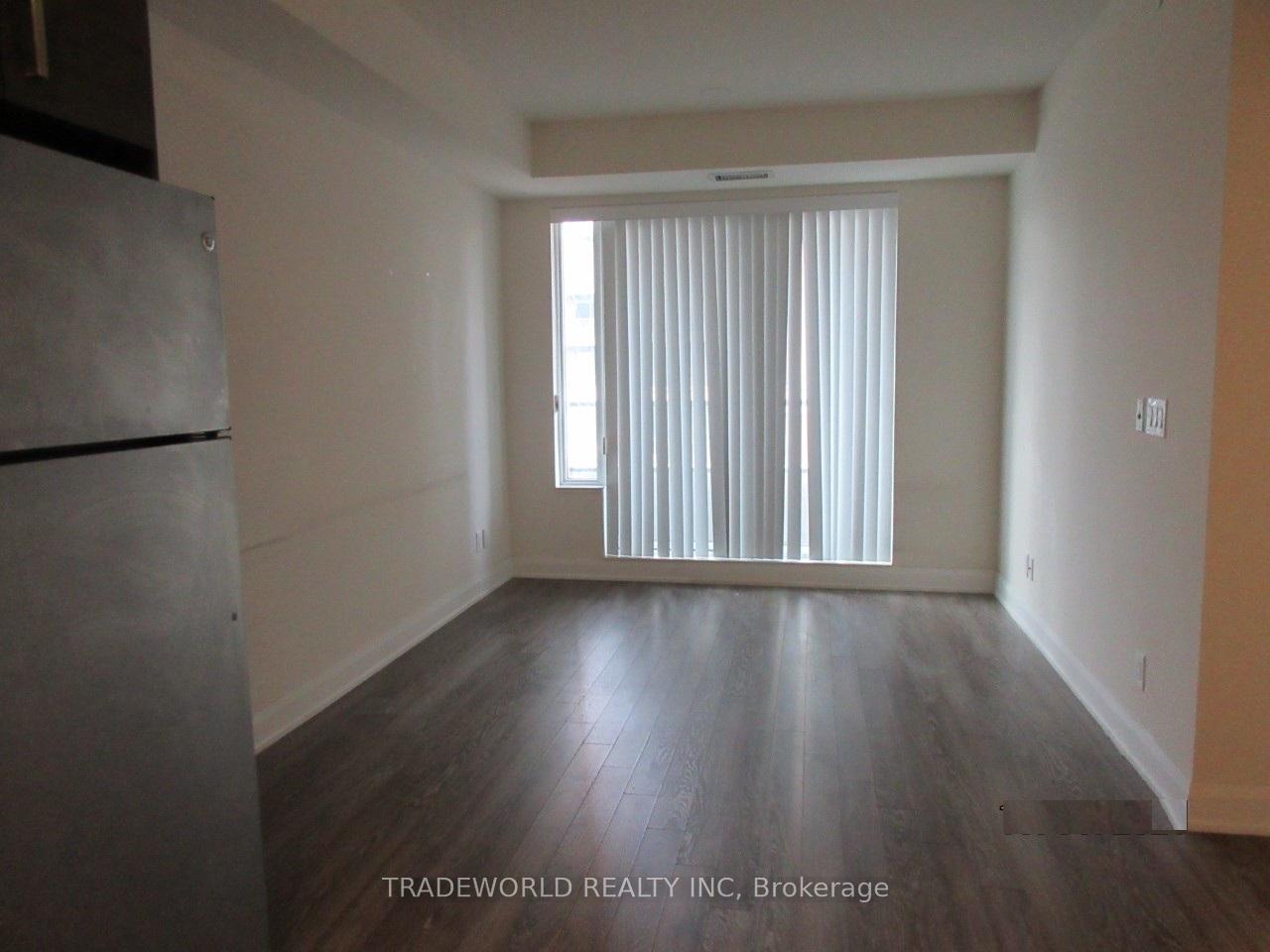 Photo 6 of Unit 307, 8200 Birchmount Road, Markham, Unionville — HOMEH
