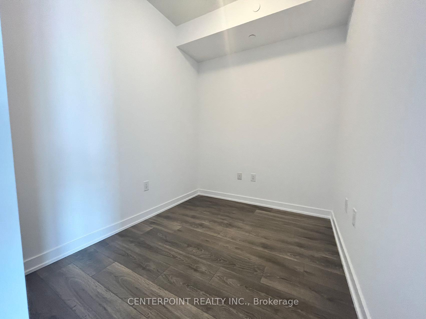 Photo 4 of Unit 1705, 38 Honeycrisp Crescent, Vaughan, Vaughan Corporate Centre — HOMEH