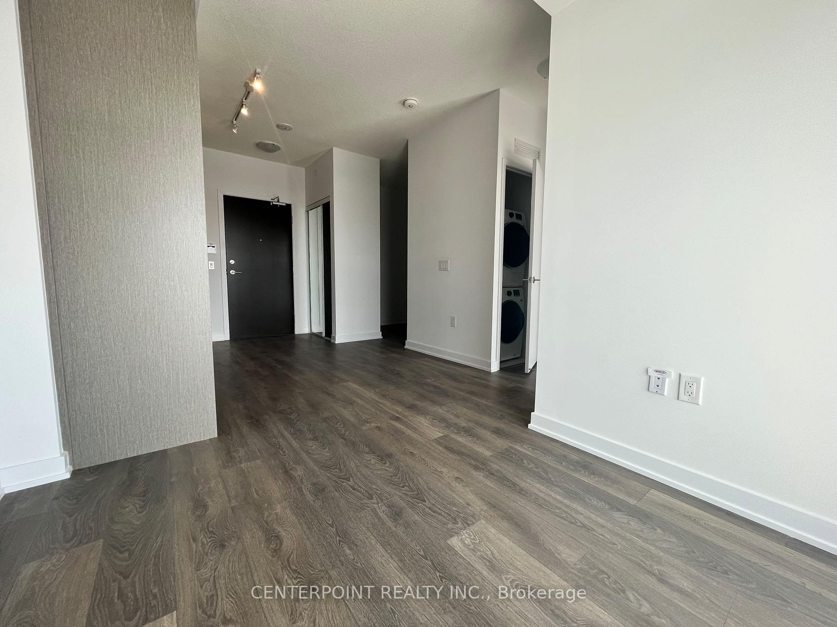 Photo 7 of Unit 1705, 38 Honeycrisp Crescent, Vaughan, Vaughan Corporate Centre — HOMEH