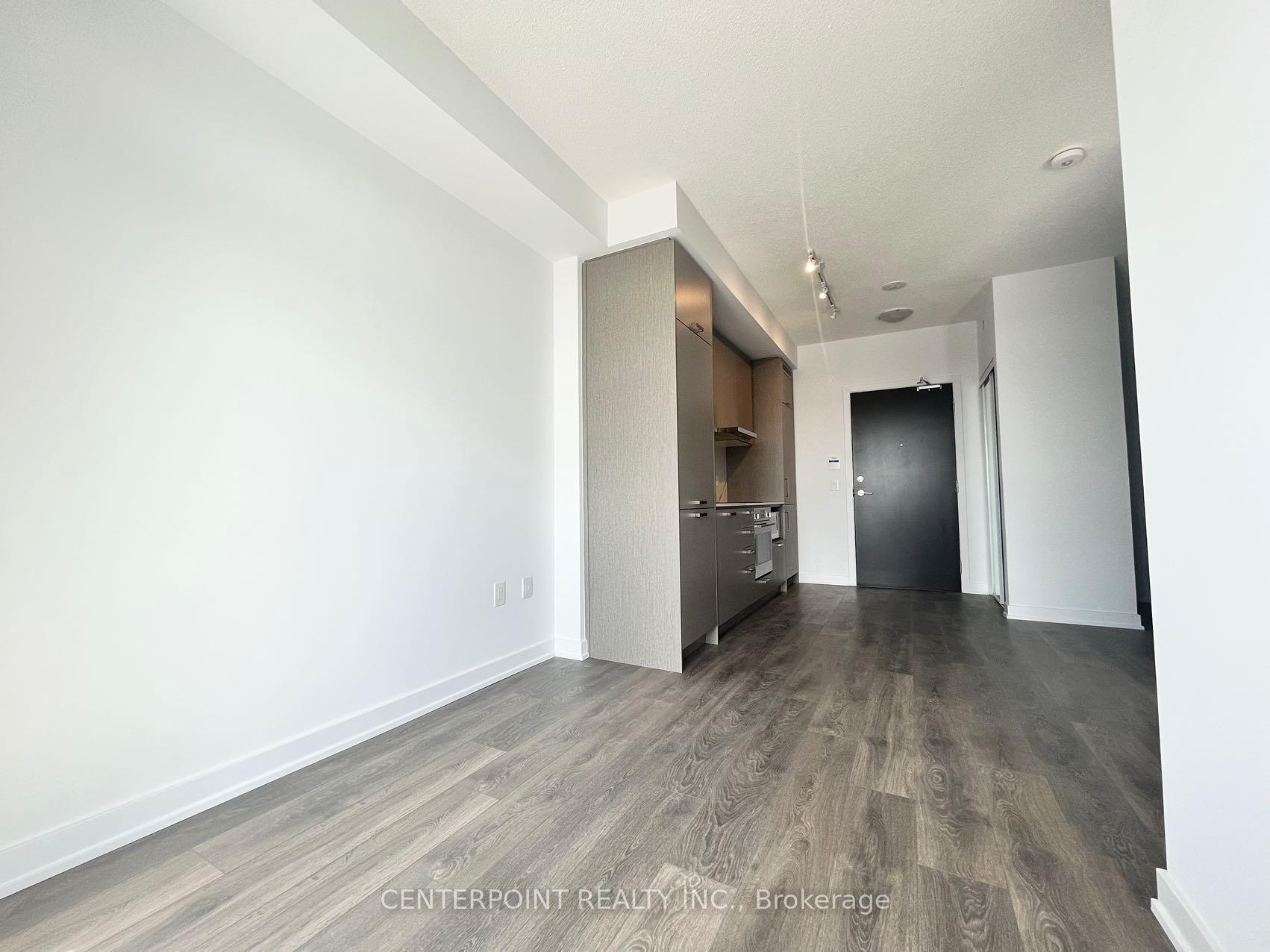 Photo 8 of Unit 1705, 38 Honeycrisp Crescent, Vaughan, Vaughan Corporate Centre — HOMEH