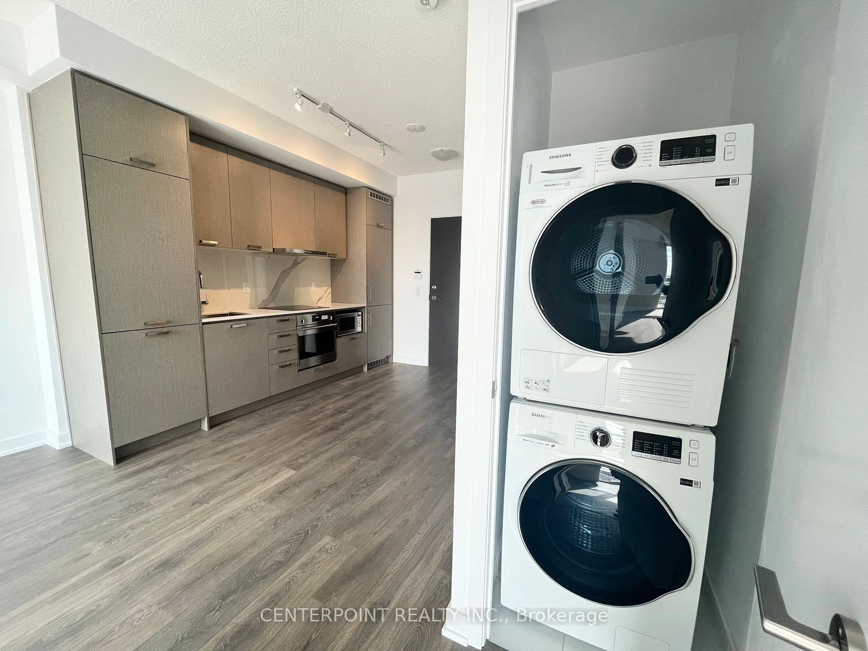 Photo 9 of Unit 1705, 38 Honeycrisp Crescent, Vaughan, Vaughan Corporate Centre — HOMEH
