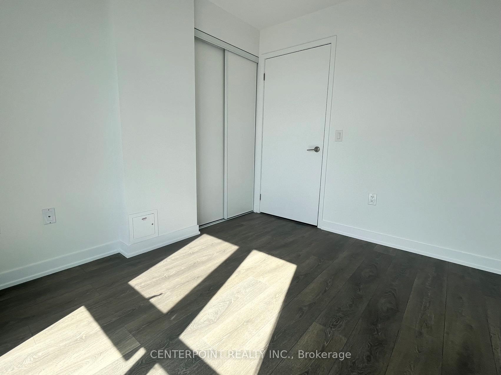 Photo 12 of Unit 1705, 38 Honeycrisp Crescent, Vaughan, Vaughan Corporate Centre — HOMEH