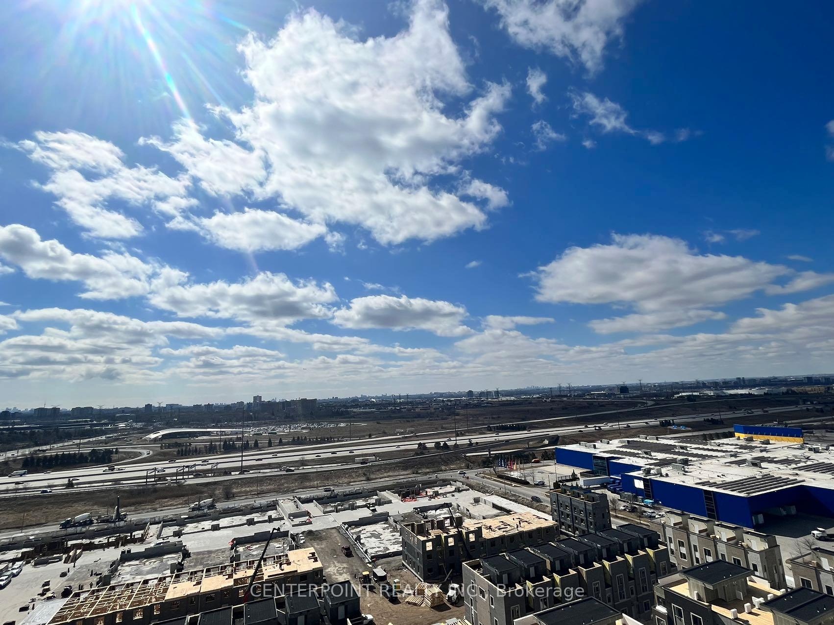 Photo 14 of Unit 1705, 38 Honeycrisp Crescent, Vaughan, Vaughan Corporate Centre — HOMEH