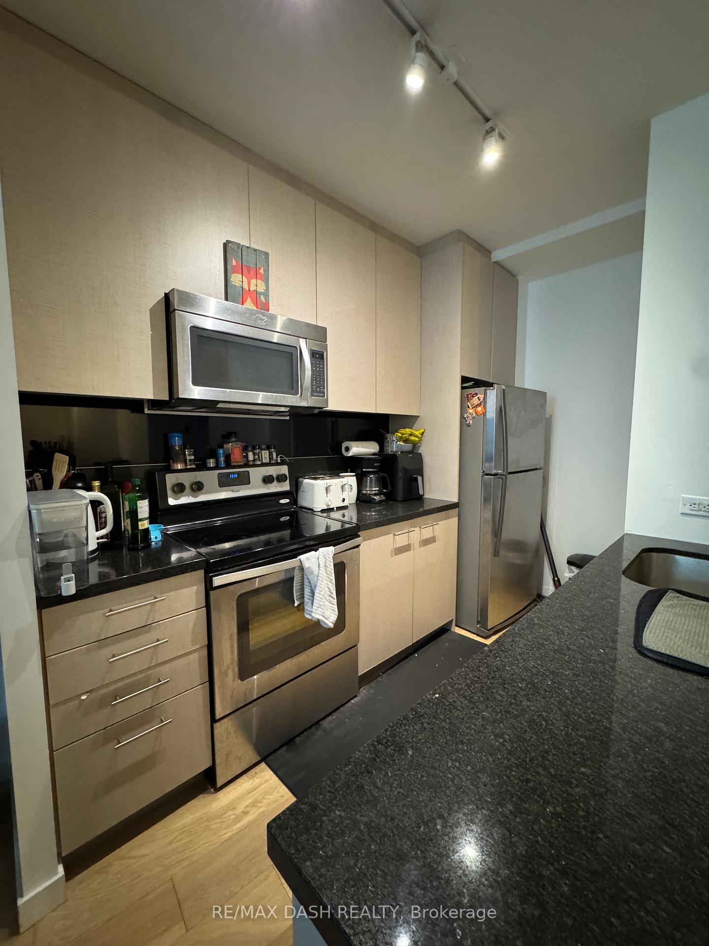 Photo 7 of Unit 303, 390 Cherry Street, Toronto, Waterfront Communities — HOMEH