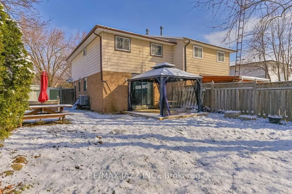 Photo 30 of 75 Loscombe Drive, Clarington, Bowmanville — HOMEH