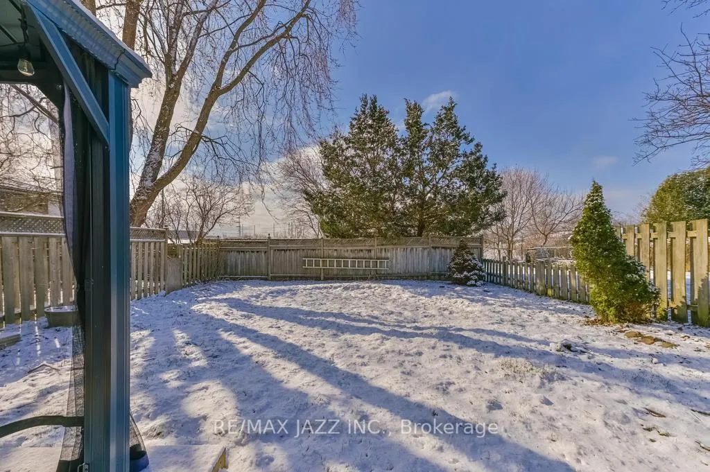 Photo 31 of 75 Loscombe Drive, Clarington, Bowmanville — HOMEH