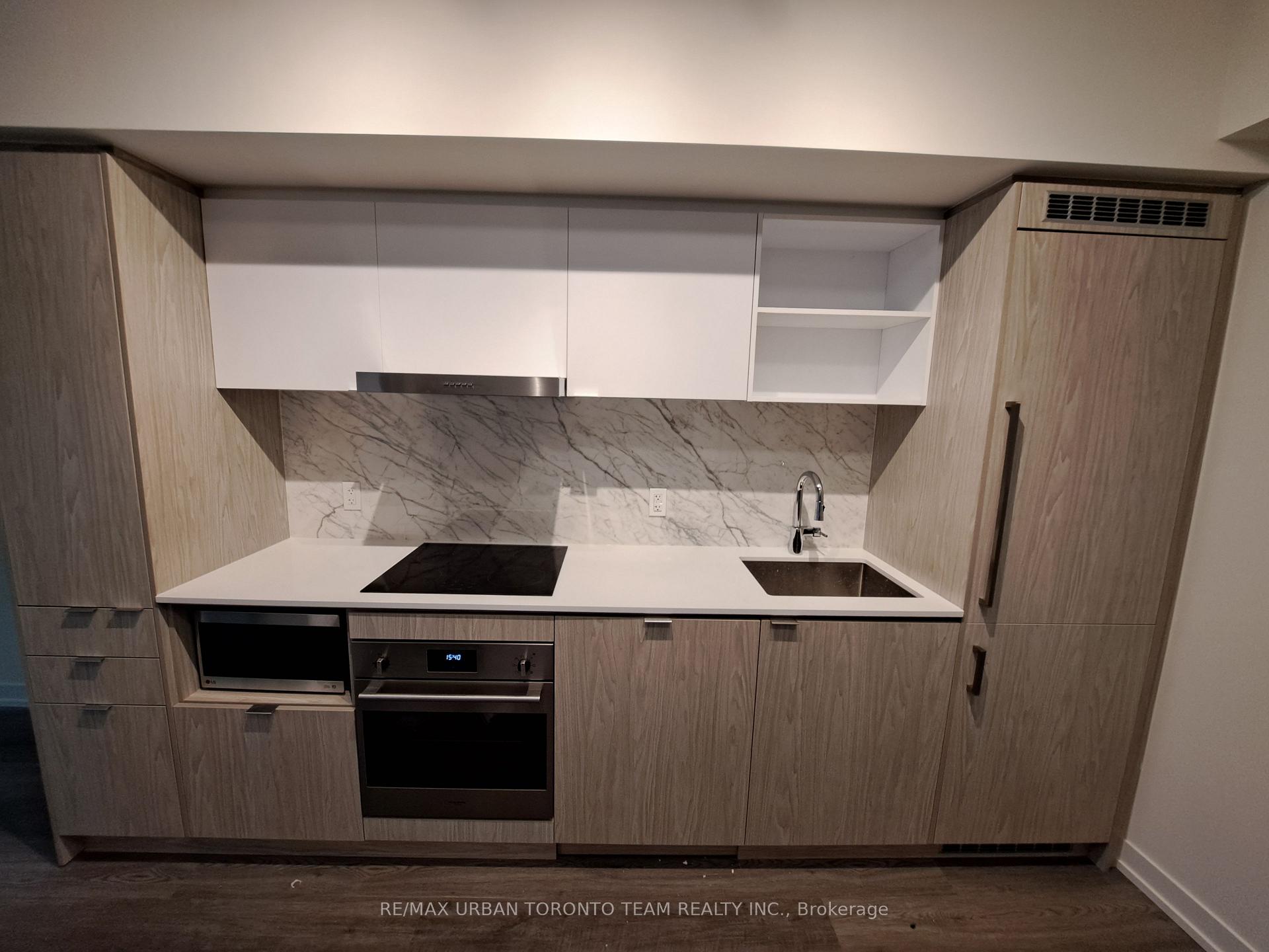 Photo 4 of Unit 4612, 55 Cooper Street, Toronto, Waterfront Communities — HOMEH