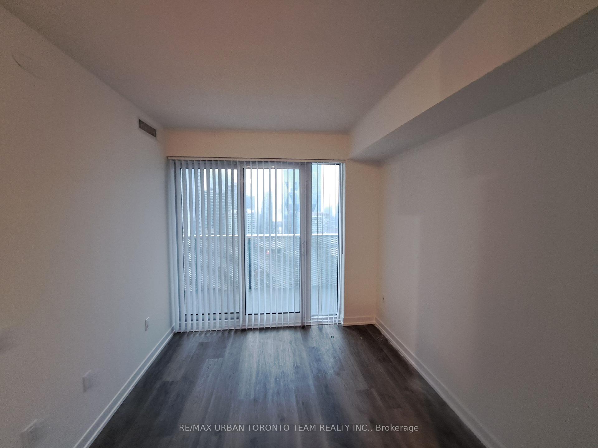 Photo 5 of Unit 4612, 55 Cooper Street, Toronto, Waterfront Communities — HOMEH