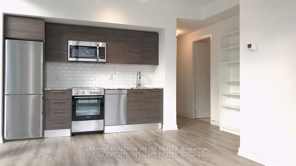 Photo 8 of Unit 802, 28 Wellesley Street E, Toronto, Church-Yonge Corridor — HOMEH