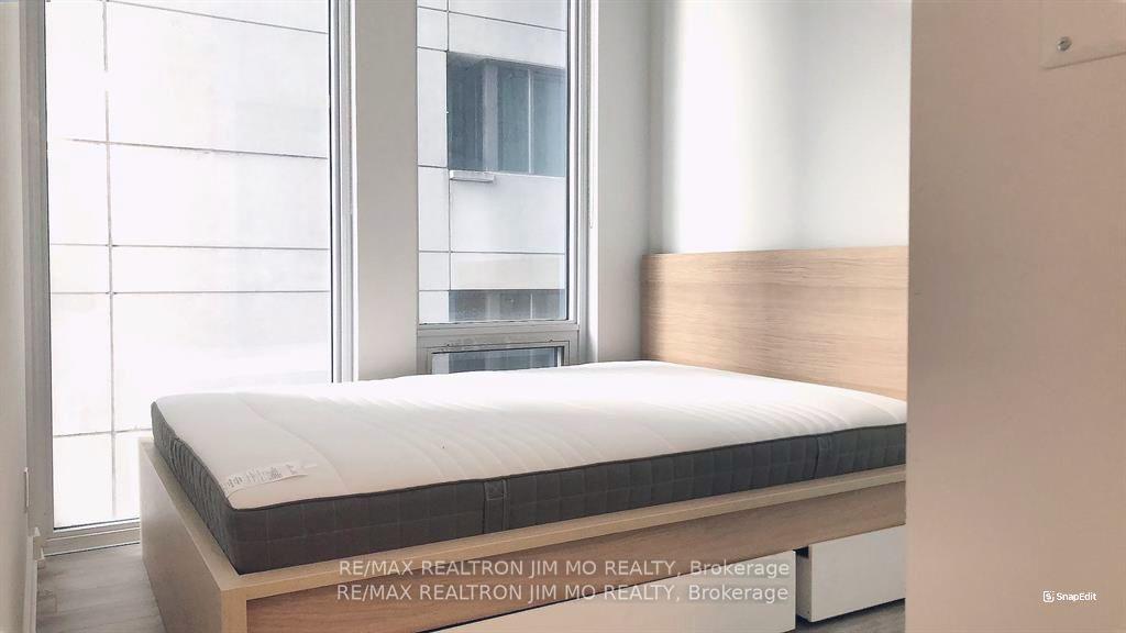Photo 11 of Unit 802, 28 Wellesley Street E, Toronto, Church-Yonge Corridor — HOMEH