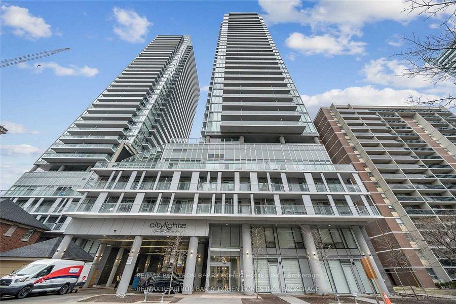 Front of Unit 2002, 195 Redpath Avenue