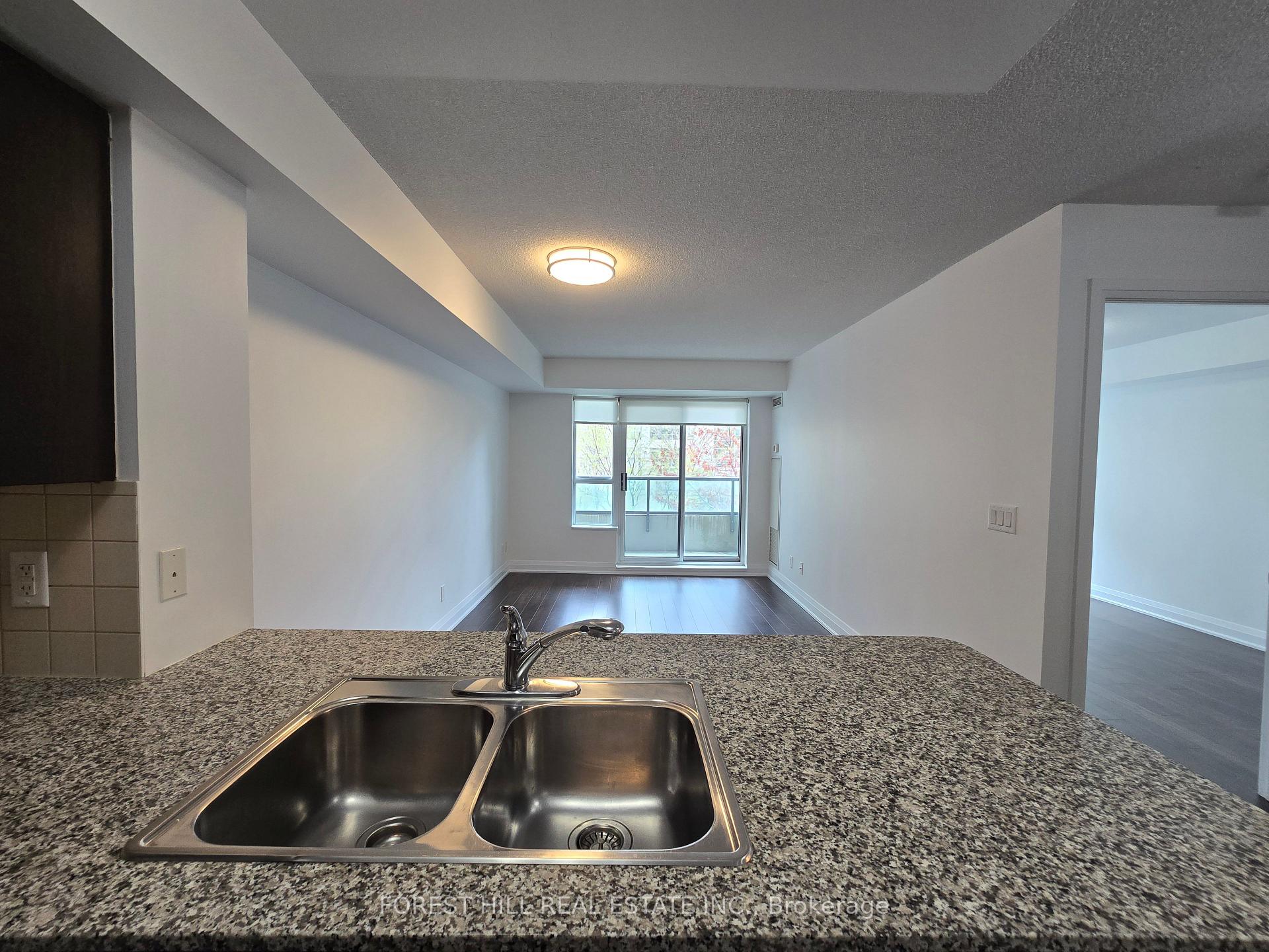 Photo 12 of Unit 209, 30 North Park Road, Vaughan, Beverley Glen — HOMEH