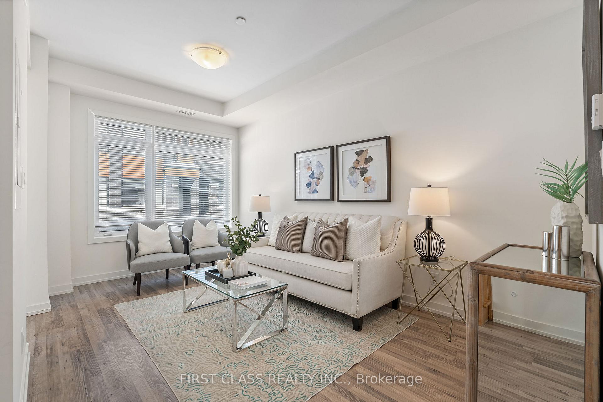 Front of Unit 98, 370D Red Maple Road