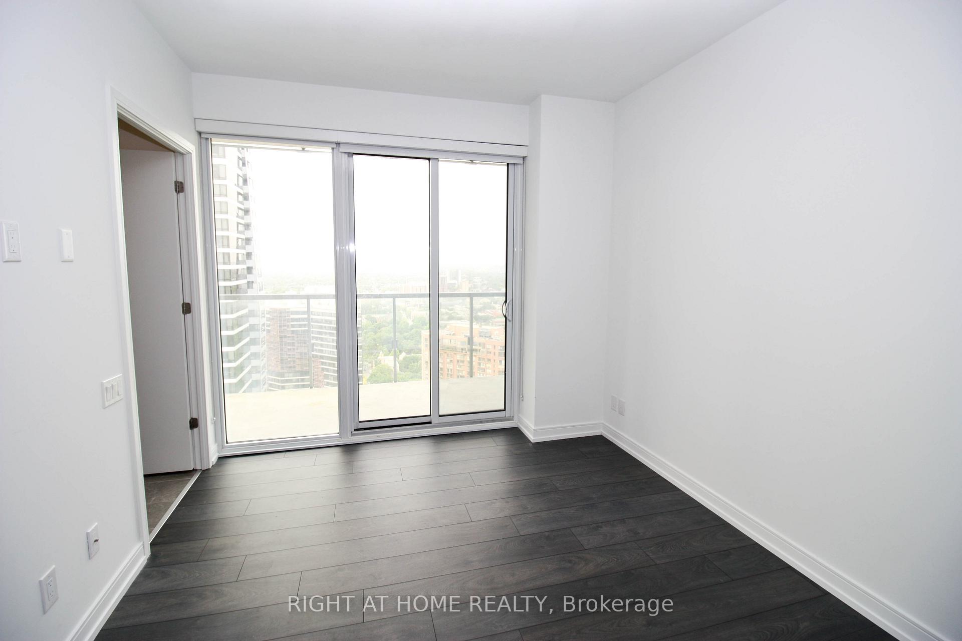 Photo 5 of Unit 4505, 3 Gloucester Street, Toronto, Church-Yonge Corridor — HOMEH