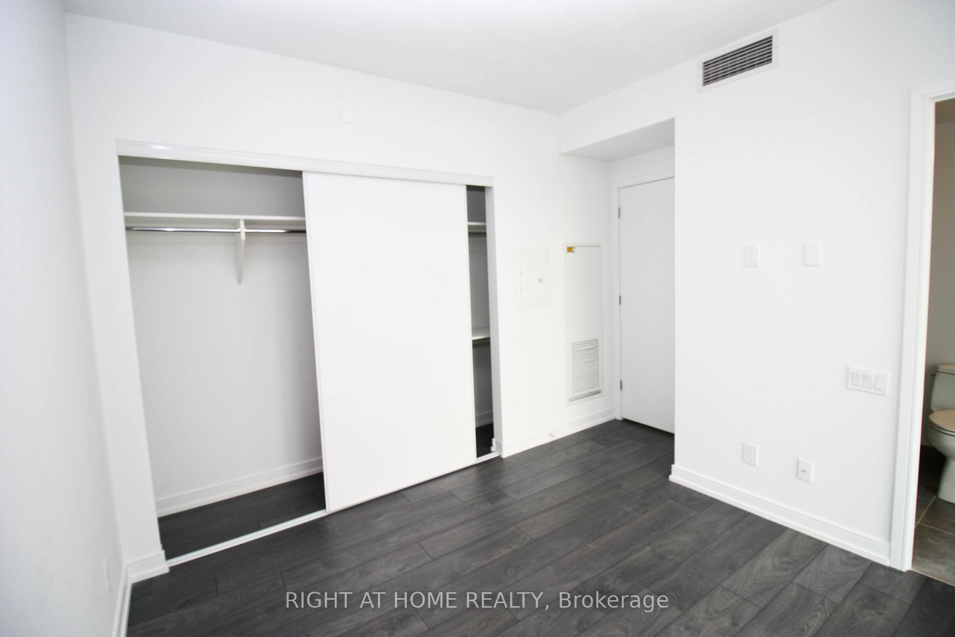 Photo 7 of Unit 4505, 3 Gloucester Street, Toronto, Church-Yonge Corridor — HOMEH