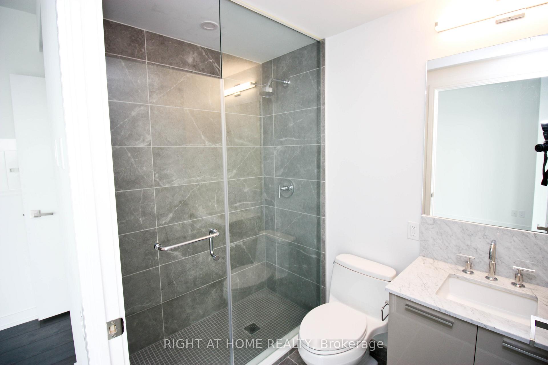 Photo 13 of Unit 4505, 3 Gloucester Street, Toronto, Church-Yonge Corridor — HOMEH