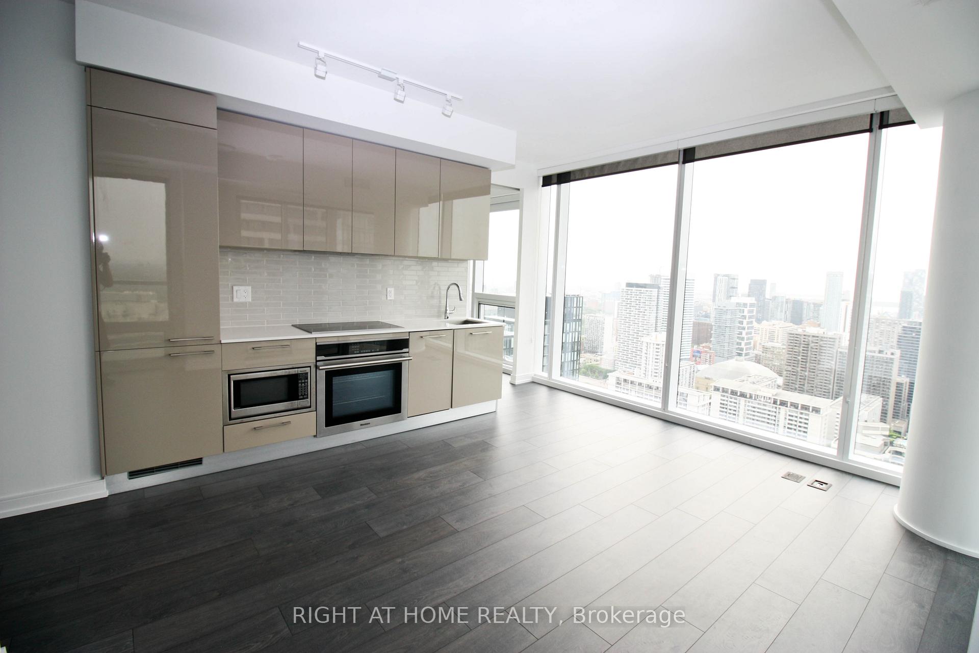 Photo 17 of Unit 4505, 3 Gloucester Street, Toronto, Church-Yonge Corridor — HOMEH
