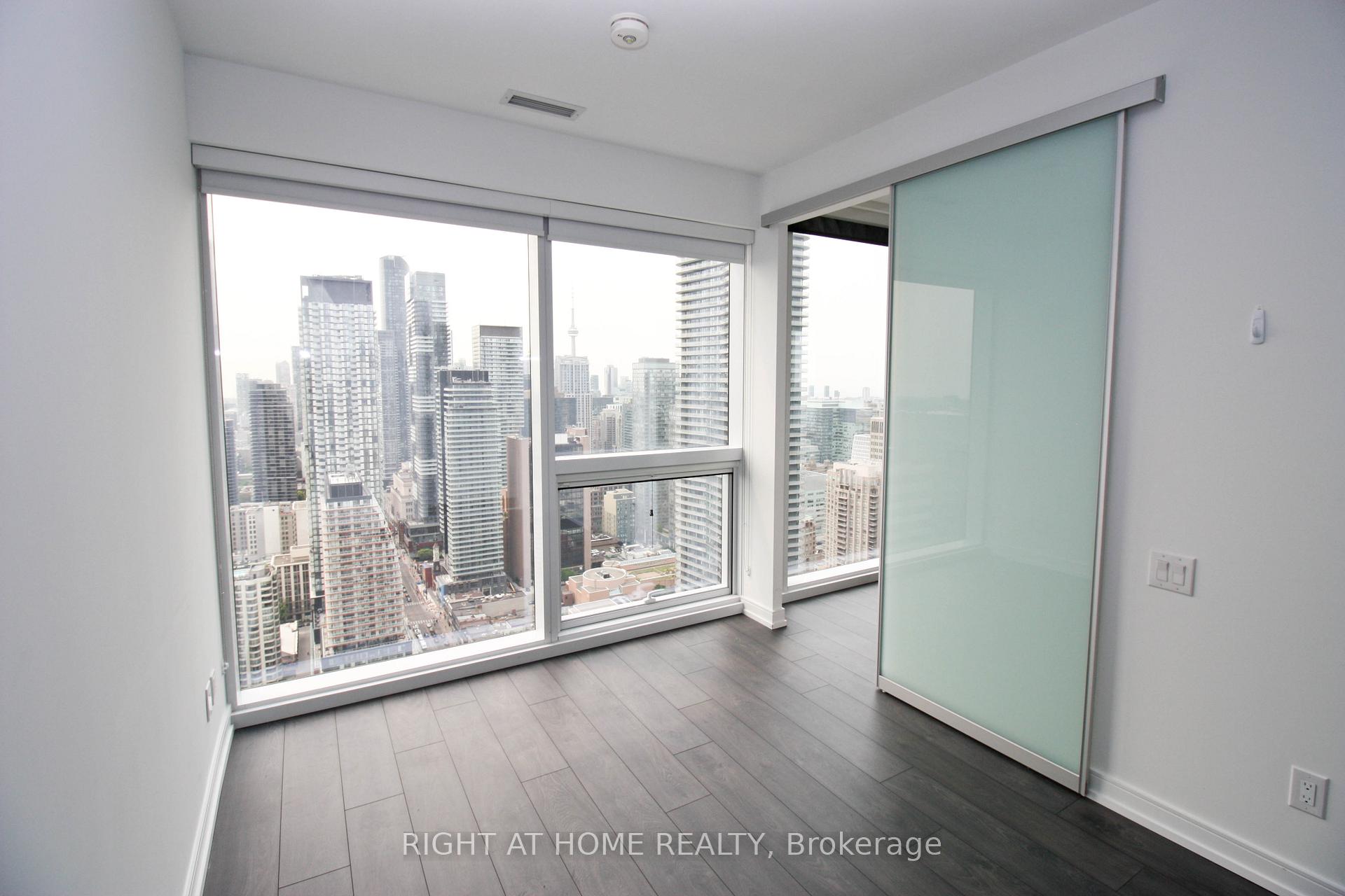 Photo 23 of Unit 4505, 3 Gloucester Street, Toronto, Church-Yonge Corridor — HOMEH