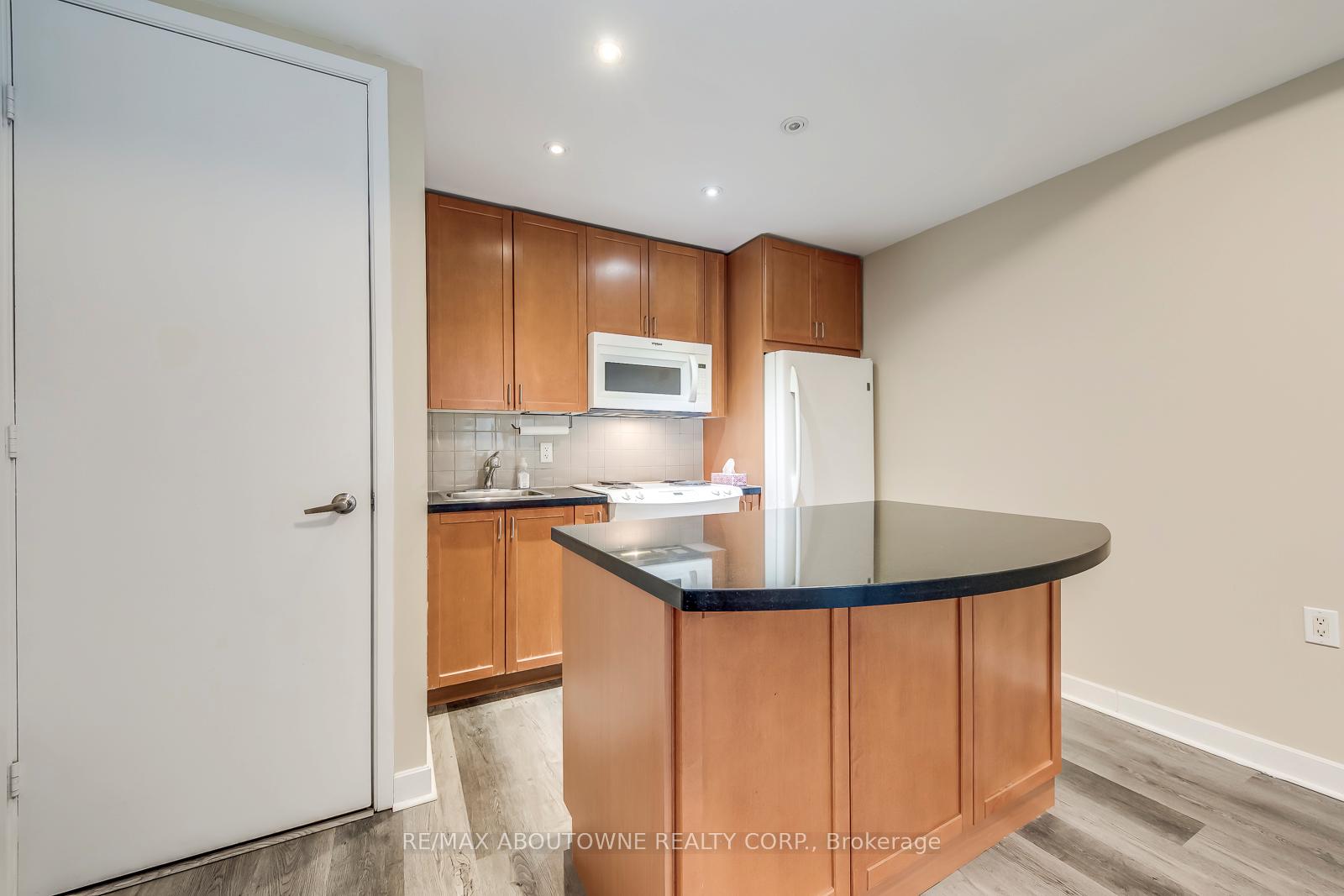 Photo 11 of Unit 1201, 85 Bloor Street E, Toronto, Church-Yonge Corridor — HOMEH