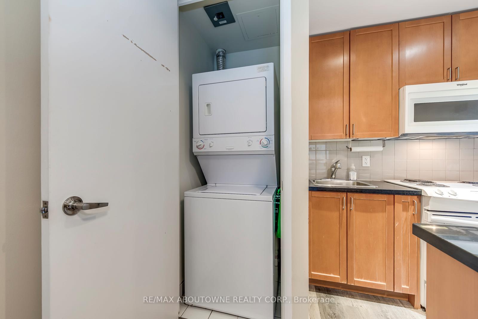 Photo 24 of Unit 1201, 85 Bloor Street E, Toronto, Church-Yonge Corridor — HOMEH
