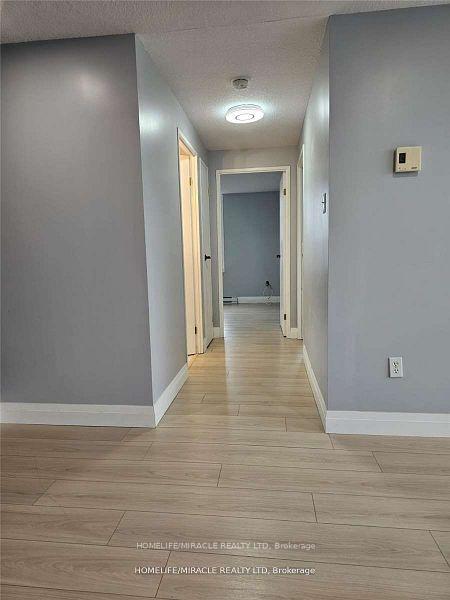Photo 14 of Unit 905, 55 Green Valley Drive, Kitchener, Pioneer Park — HOMEH