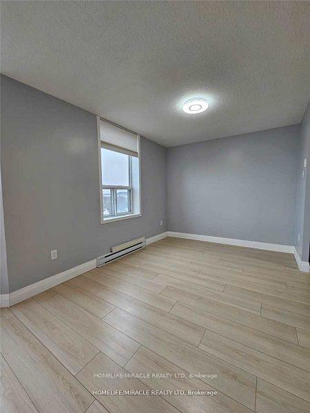 Photo 16 of Unit 905, 55 Green Valley Drive, Kitchener, Pioneer Park — HOMEH