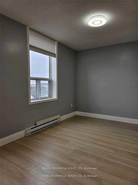Photo 18 of Unit 905, 55 Green Valley Drive, Kitchener, Pioneer Park — HOMEH