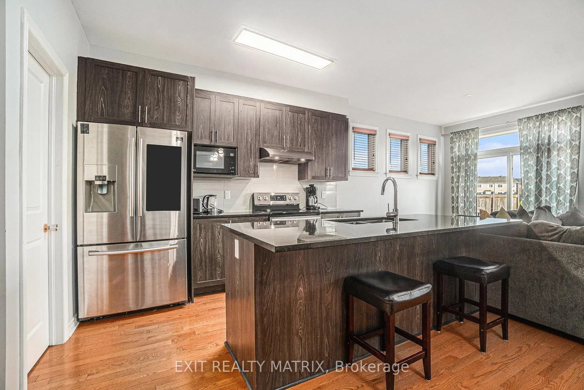 Photo 9 of 554 Jackdaw Avenue, Ottawa, Barrhaven - Half Moon Bay — HOMEH