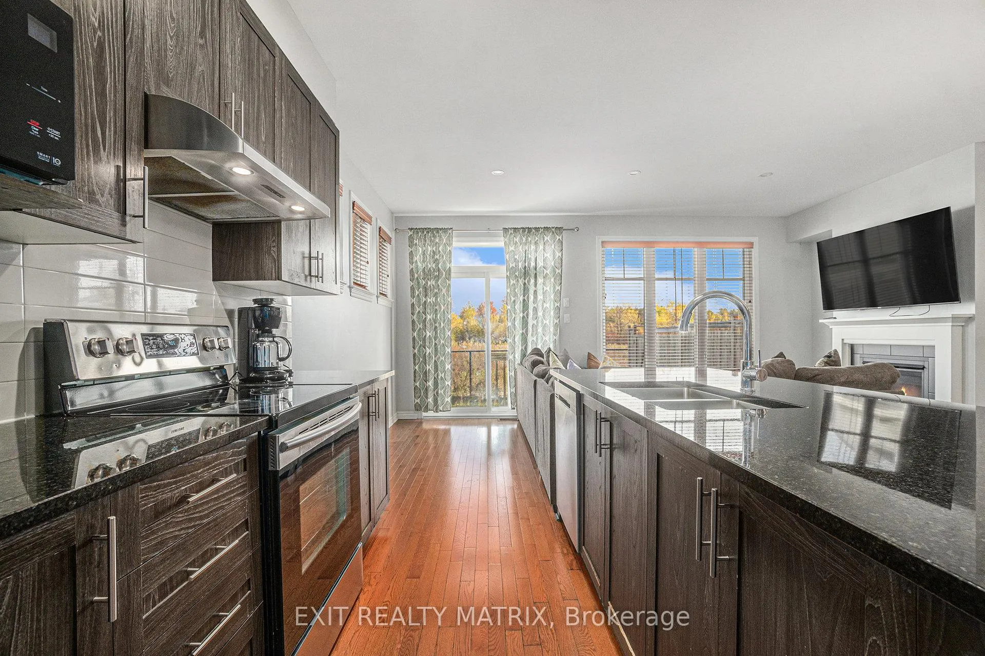 Photo 11 of 554 Jackdaw Avenue, Ottawa, Barrhaven - Half Moon Bay — HOMEH