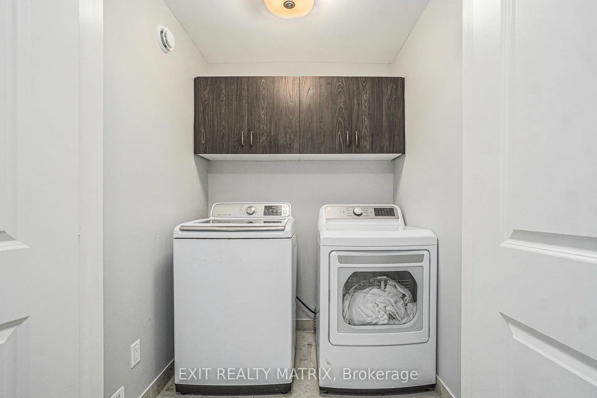 Photo 19 of 554 Jackdaw Avenue, Ottawa, Barrhaven - Half Moon Bay — HOMEH