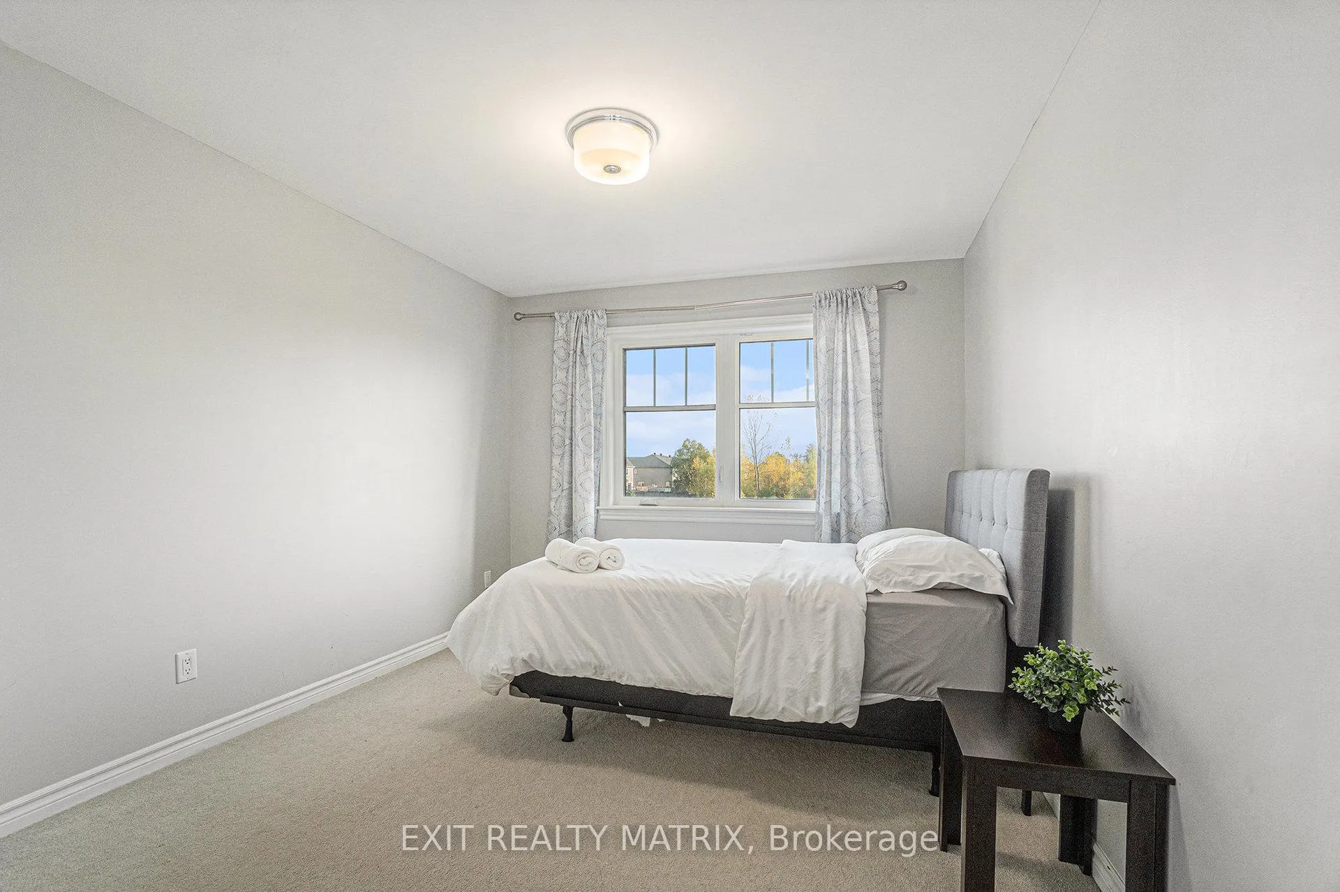 Photo 24 of 554 Jackdaw Avenue, Ottawa, Barrhaven - Half Moon Bay — HOMEH